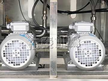 半自動電氣結(jié)合BSB雙頭油類灌裝機(jī)